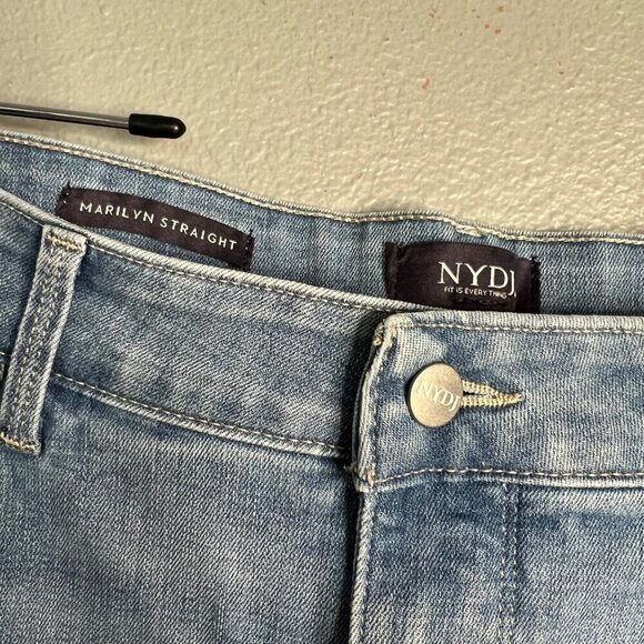 NYDJ Marilyn Straight Ankle Jeans Plus Size 22W Easley Light Wash High Rise NWT - Picture 5 of 9